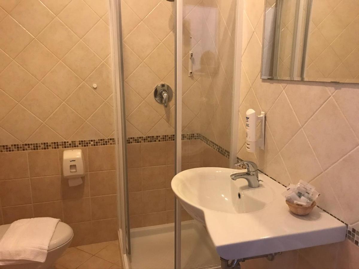 Albergo Ristorante Uspa Gorino Ferrarese Eksteriør bilde
